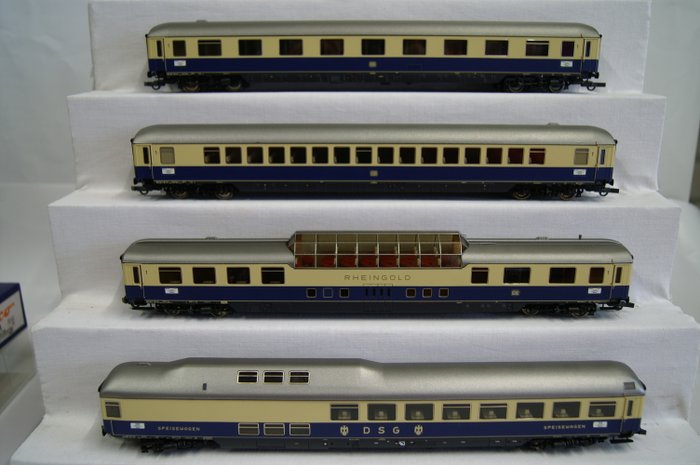 Roco H0轨 - 45923 - 旅客车厢 - 4 delig passagierswagonset "Rheingold"van de DB - DB