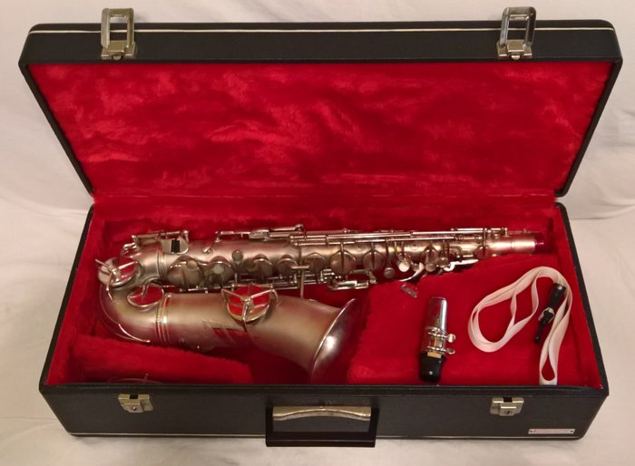 Serial location saxophone number Saxophones
