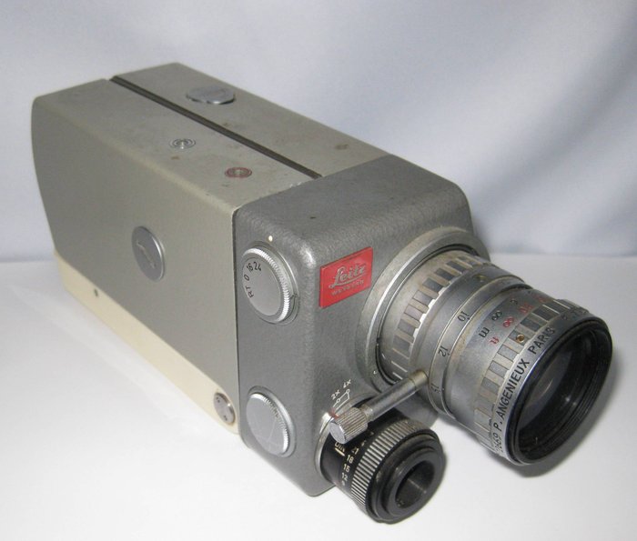 Leitz Leicina 8 SV 8mm film camera