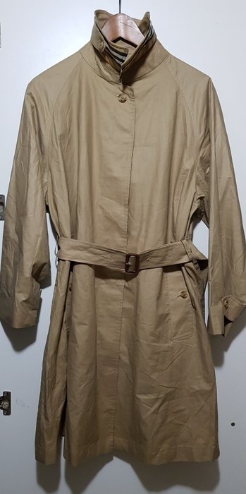 Burberrys - Original vintage women's trench coat with belt - Catawiki