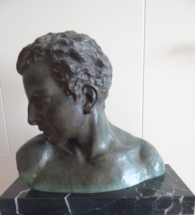J. Dommisse (1878 - 1955) - bronze sculpture