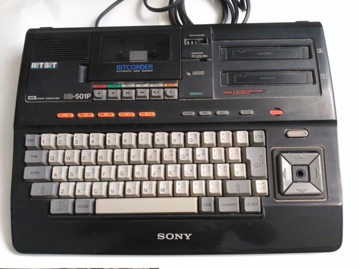 Home Computer Sony MSX HitBit 501P - Made in Japan, 1985.