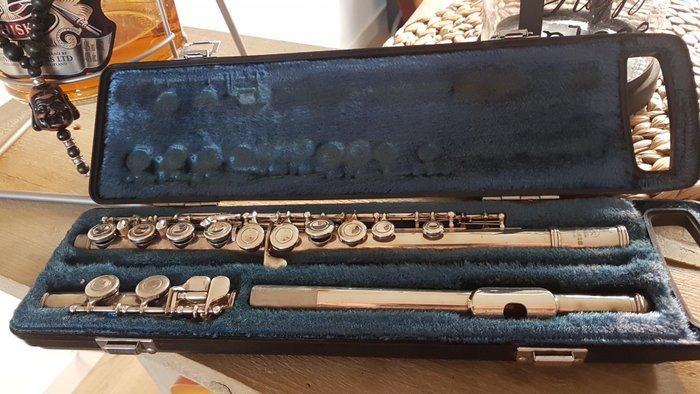 Yamaha YFL-21S flute in original box - vintage / collection