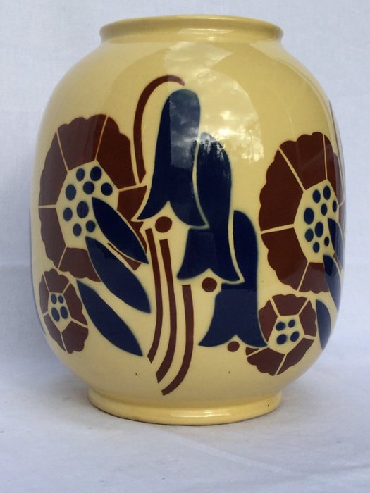 Faïence Lunéville - Art Deco ceramics vase - marked: "Grands Magasins Aux Galeries Lafayette Paris"
