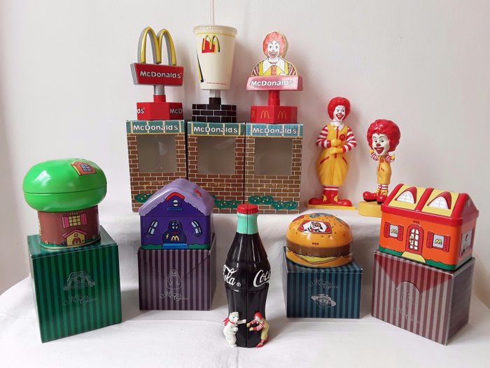 Collection of   McDonalds merchandise objects