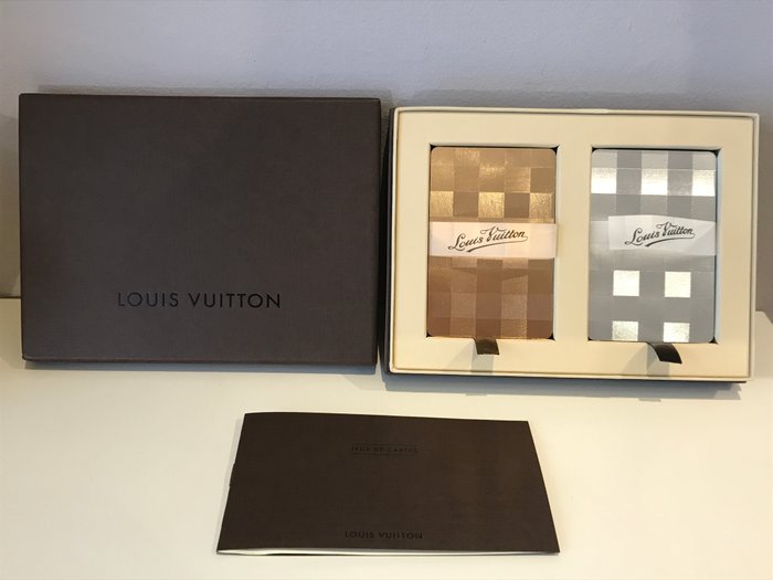 Louis Vuitton - cards - Catawiki