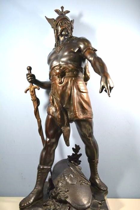 Emile Louis Picault (1815-1933) - impressive bronze sculpture 'Vincere aut Mori' - France - late 19th century