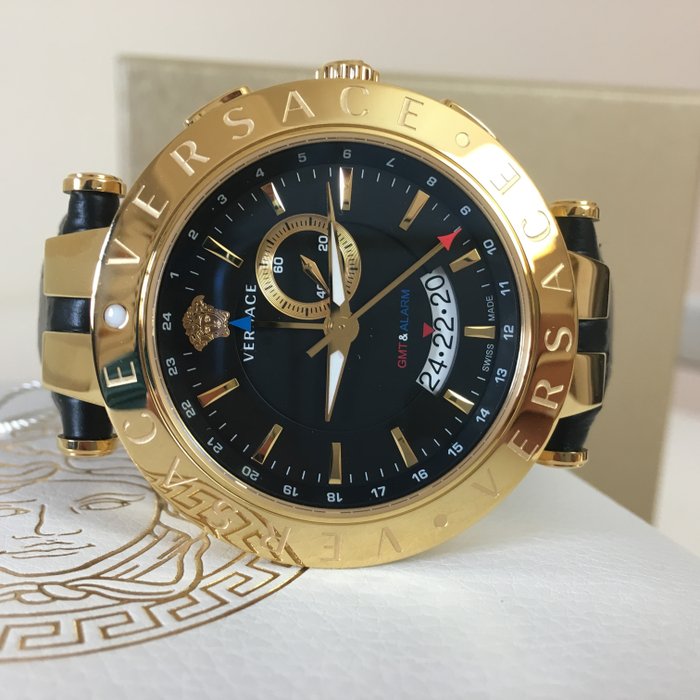 VERSACE – V-RACE Black – Men’s Wrist Watch – New With Box - Catawiki