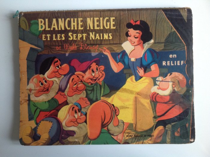 Disney, Walt - “Blanche Neige et les 7 Nains” (Snow White and the Seven Dwarfs) pop-up book - hc - 1st Edition (1955)