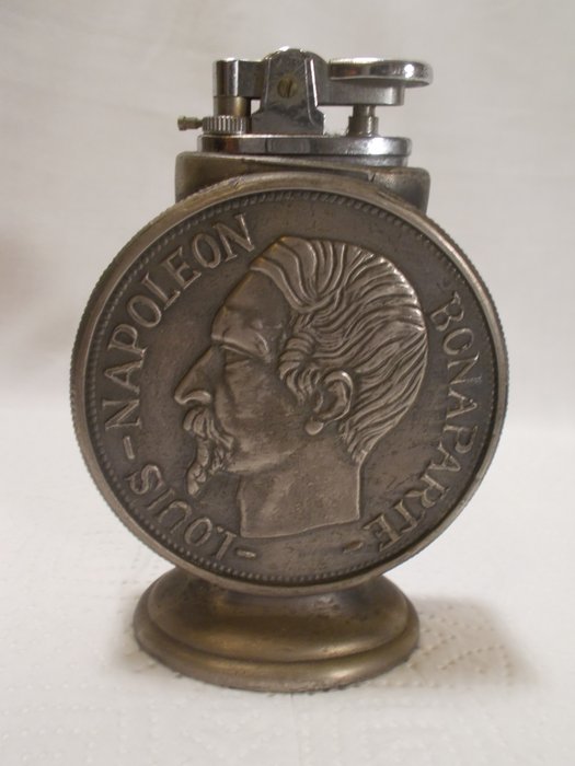 Table lighter - Louis - Napoleon Bonaparte - In pewter - Second half of the 20th century.