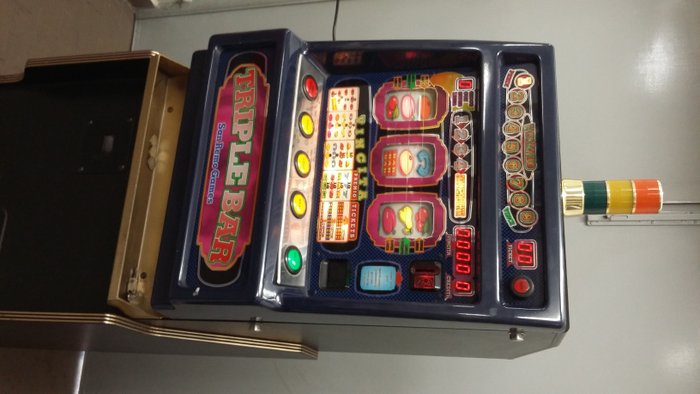 Old Style Slot Machines