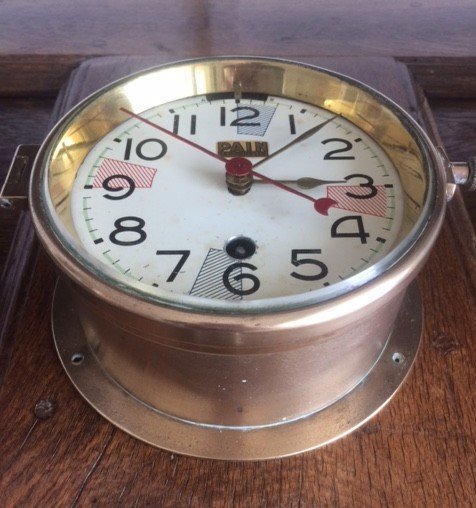 Navy clock – S. Marti Grand prix Paris 1931.