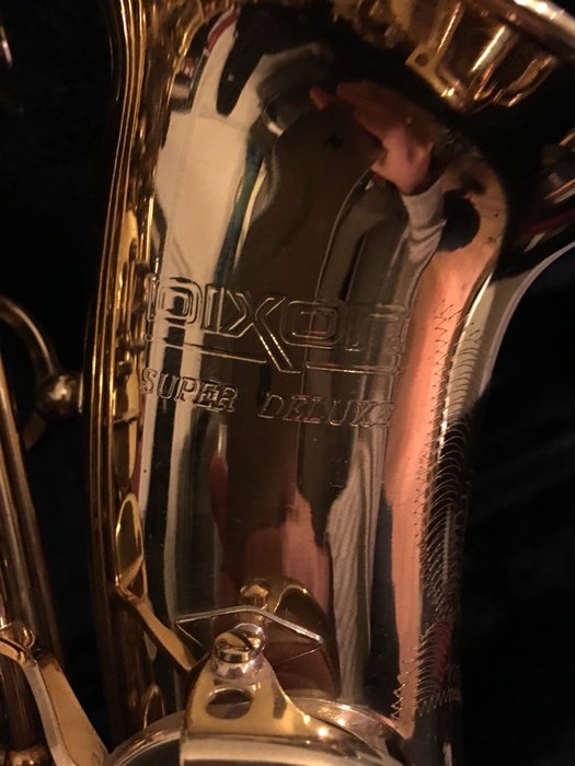 Saxophone - Dixon Super Deluxe