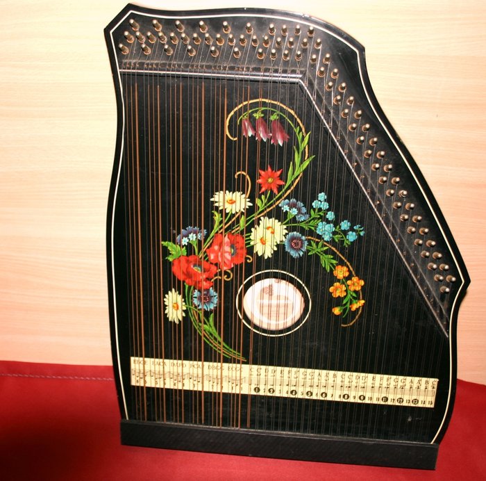 Harp - Musima Markneukirchen made in German Democratic Republic - around the 1st half of the 20th century