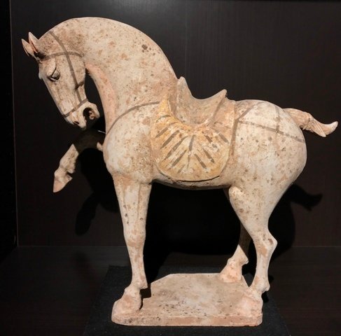 Chinese terracotta horse from the Tang Dynasty - 34.5 cm