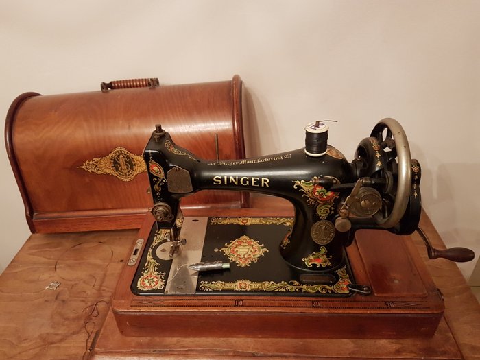  Singer 128K Sewing machine - "La Vencedora" - 1913