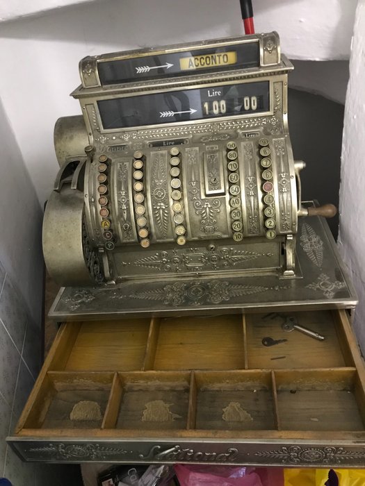 Cash register - 1905 National, imported from the USA