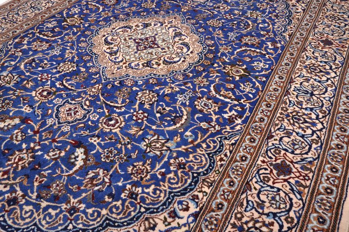 Hand Knotted Persian Carpet Nain, Persian Rug Nain