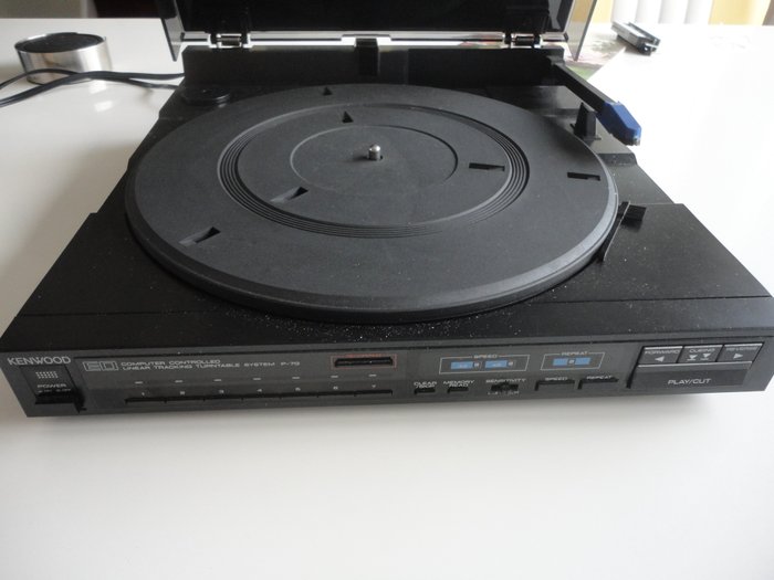 KENWOOD P-7G DIRECT DRIVE TURNTABLE