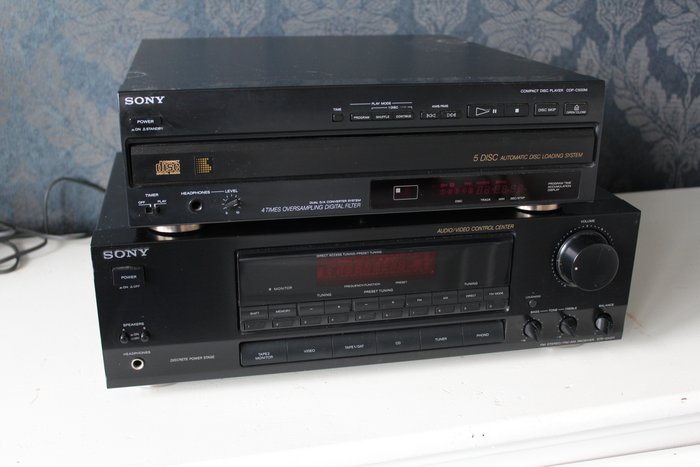 Sony STR-GX211 Stereo AM/FM receiver with Sony CDP-C500M 5 CD changer