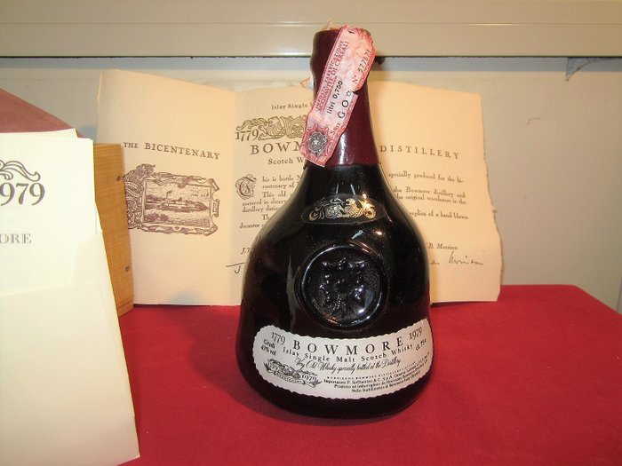 Bowmore Bicentenary - bottled 1979 - Islay Single Malt Scotch Whisky