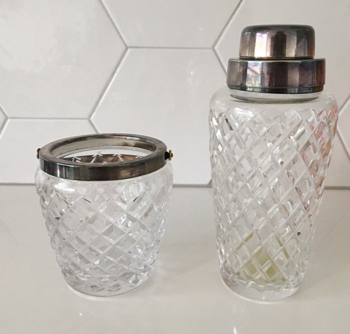 WMF - Ruit geslepen kristallen Cocktail shaker en IJsemmer met verzilverd montuur