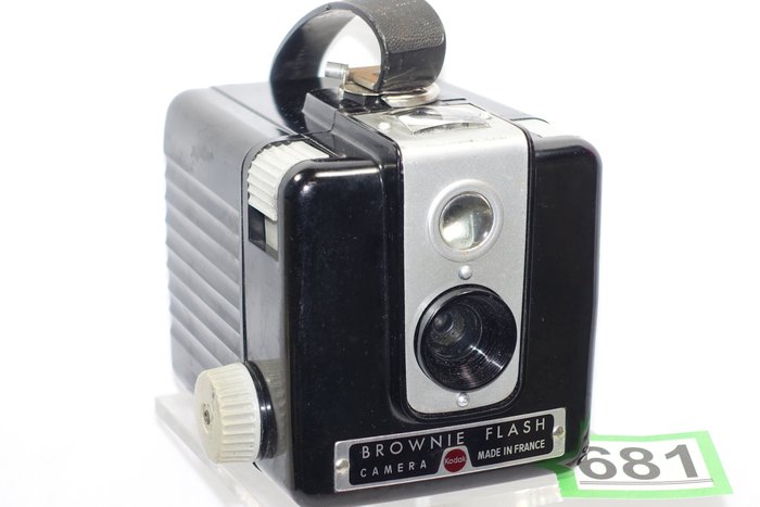 Kodak Brownie Flash camera 1950-1961