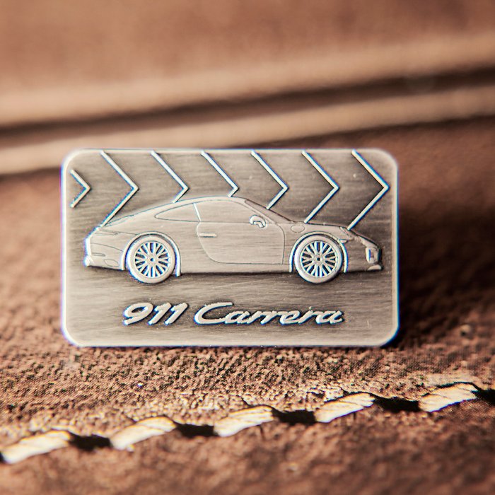 Badge med nål No Reserve Price -  Porsche 911 Carrera Pin Badge Steel - Tyskland - 21.