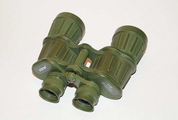 Binoculars Luxon 7x50 367ft at 1000 yds Fully Coated Optics, with thick rubber covering Colour green