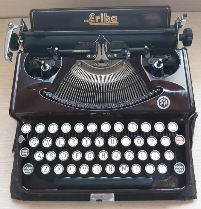 Typewriter Naumann Erika 1932