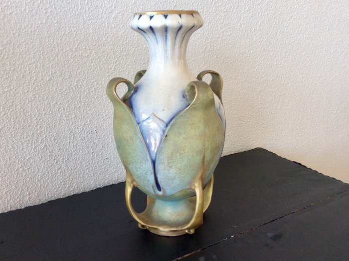 Riessner Stellmacher & Kessel, Paul Dachsel - Amphora vase