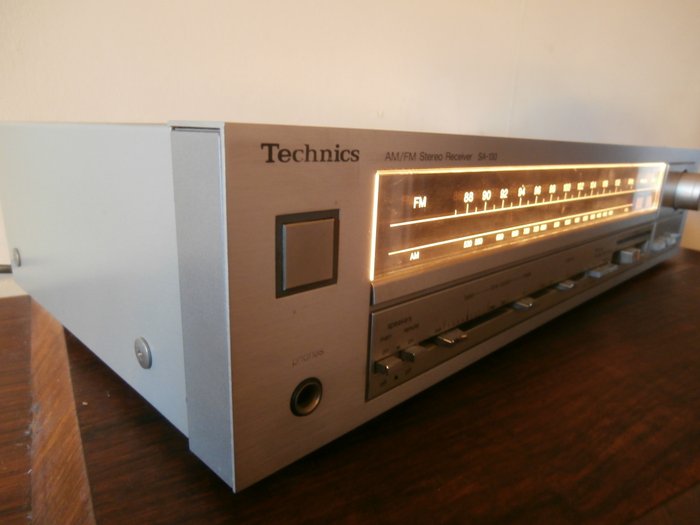 TECHNICS SA-130 Stereo Reciever 2 X 35 Watt