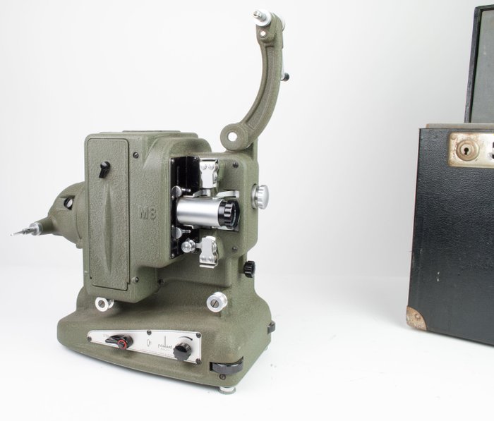 Bolex Paillard M8 film projector - 1951 (1950s vintage)