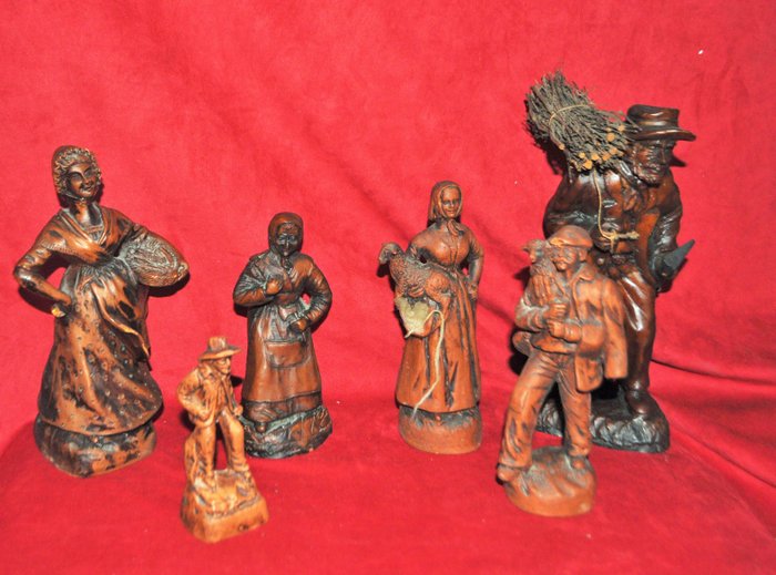 Collection of 6 old santons of Provence in terracotta Françis Lascour