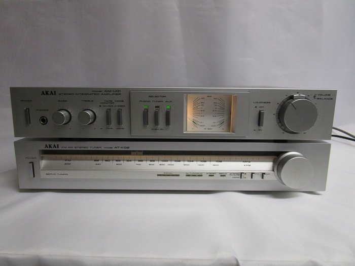 Akai AM-U01 Stereo Intergrated Amplifier  & Akai AT-K02 Tuner Set - 1980
