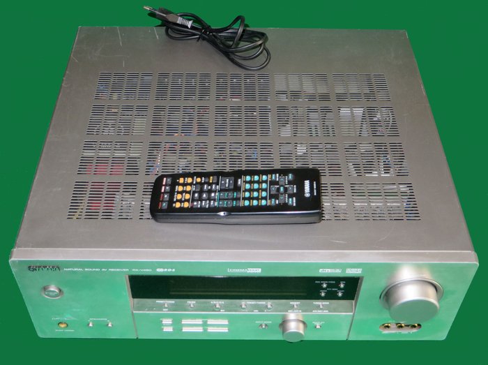 Yamaha RX-V450 receiver amplifier