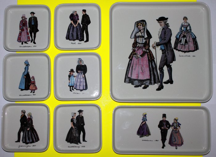Villeroy & Boch Septfontaines 8 piece porcelain cake plates with local traditional costume portrayed