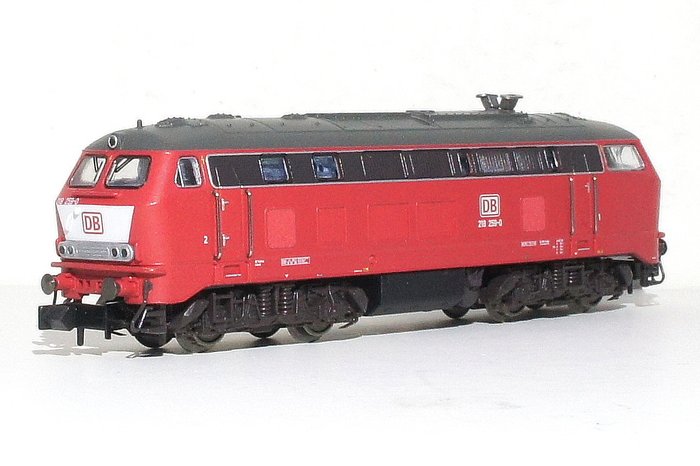 Piste N Minitrix 16283 neuf dans sa boîte Locomotive BR 218 259-0 NEUF DB AG époque V 