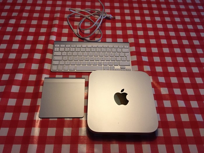 Apple Mac mini (Mid 2010) with Apple Wireless Keyboard and - Catawiki