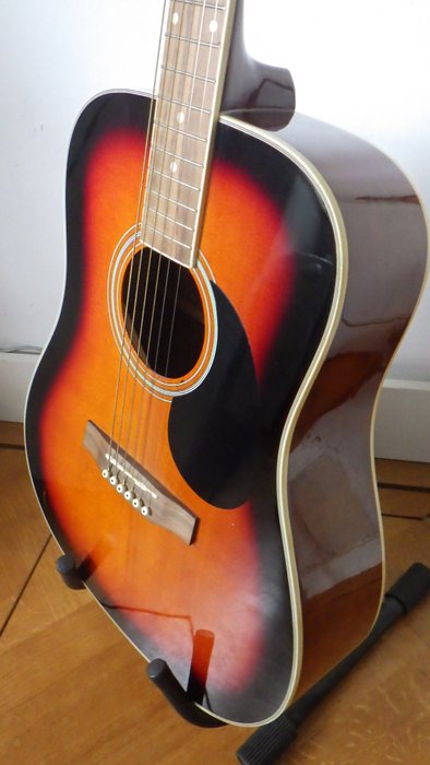Hudson HD1 Standard Deluxe sunburst acoustic dreadnought guitar
