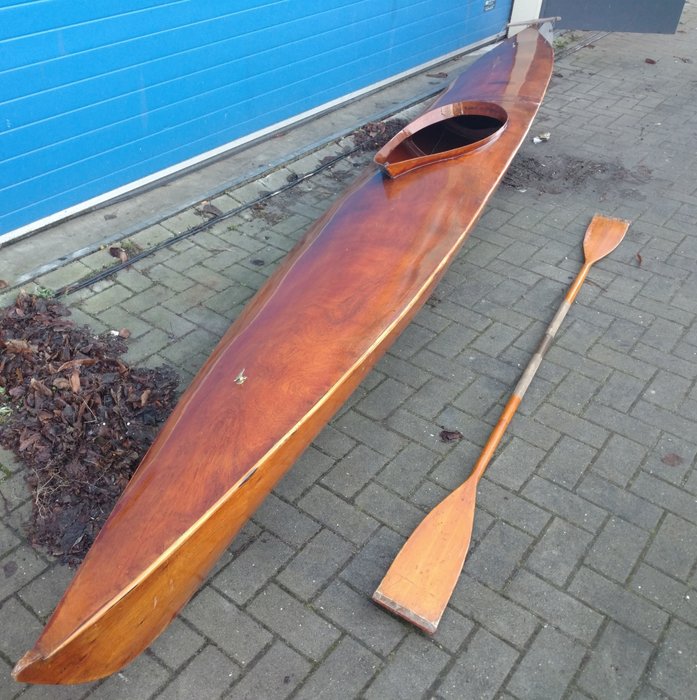 Canoa de madera “Watervlinder” - simple, lista para navegar - 1968