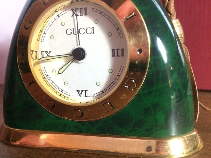 Gucci alarm lock - Gucci table clock - Catawiki