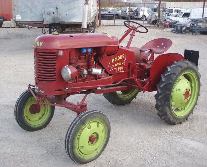 Harris Pony tractor - 1956 - Massey Fergusson