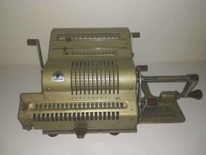Brunsviga 20 - Vintage calculator of 1930