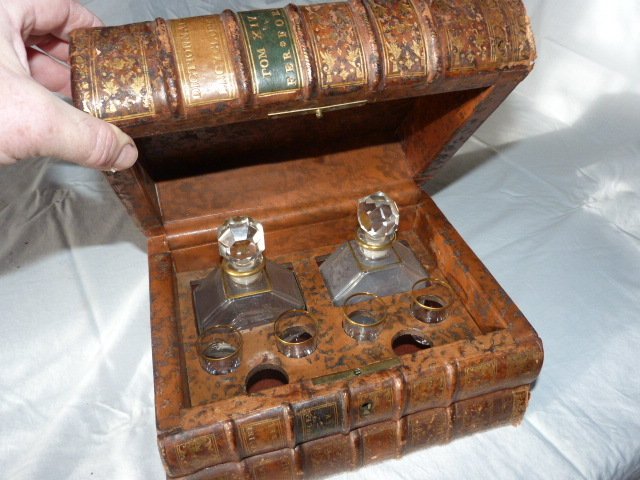 Liquor stash - Trompe l'oeil - Hidden in a book - France - Circa 1880