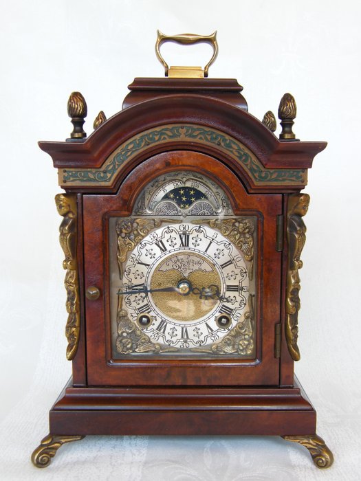 Table clock - "John Smith London" - Period 1950