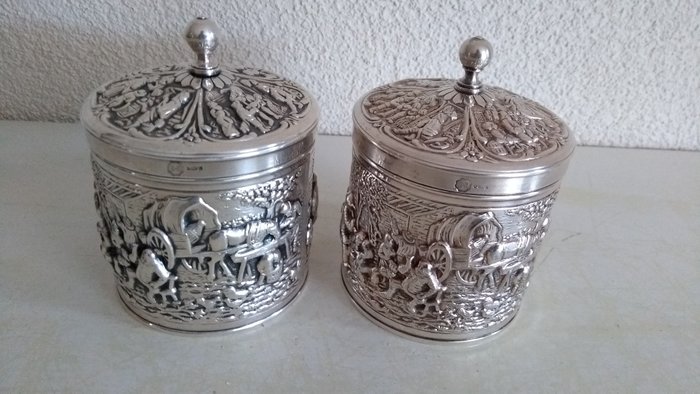 Two beautiful silver plated tea containers/ sugar bowl Douwe Egberts made Herbert Hooijkaas Schoonhoven.