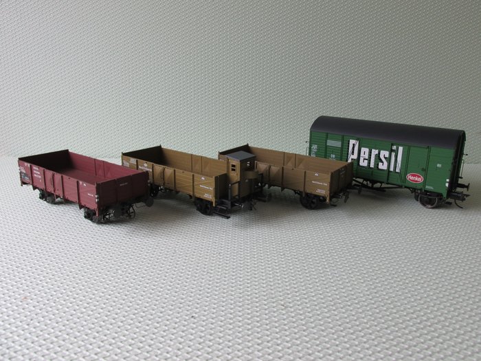 Spoor 0 - Brawa/O-Scale models - 4 various freight wagons