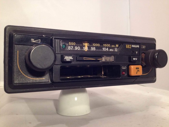 Philips 682 classic car radio for Opel
