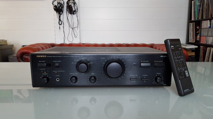 Vintage rare Onkyo R1 A-803 Amplifier, 1995 + remote control